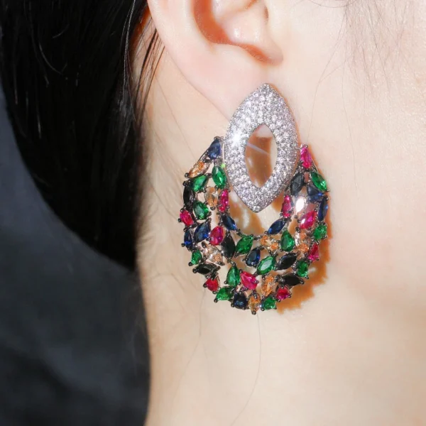 Zirconia Claw Necklace Set -Nayaab Store - Image 4