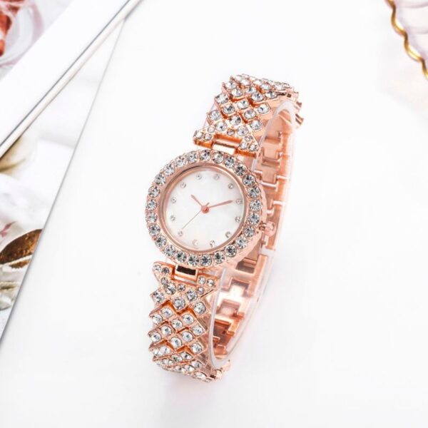 Fashion Simple Women's Quartz Watch Diamond Alloy - Image 3
